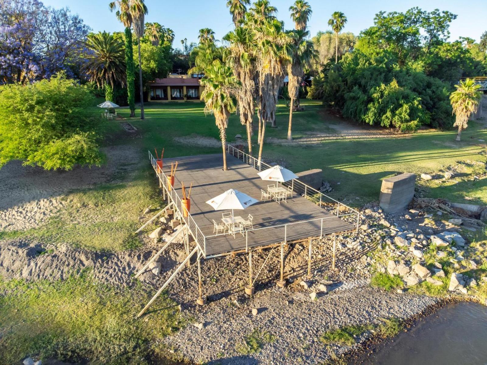 Sunriver Kalahari Lodge Riverside Stay In Ъпингтън Екстериор снимка