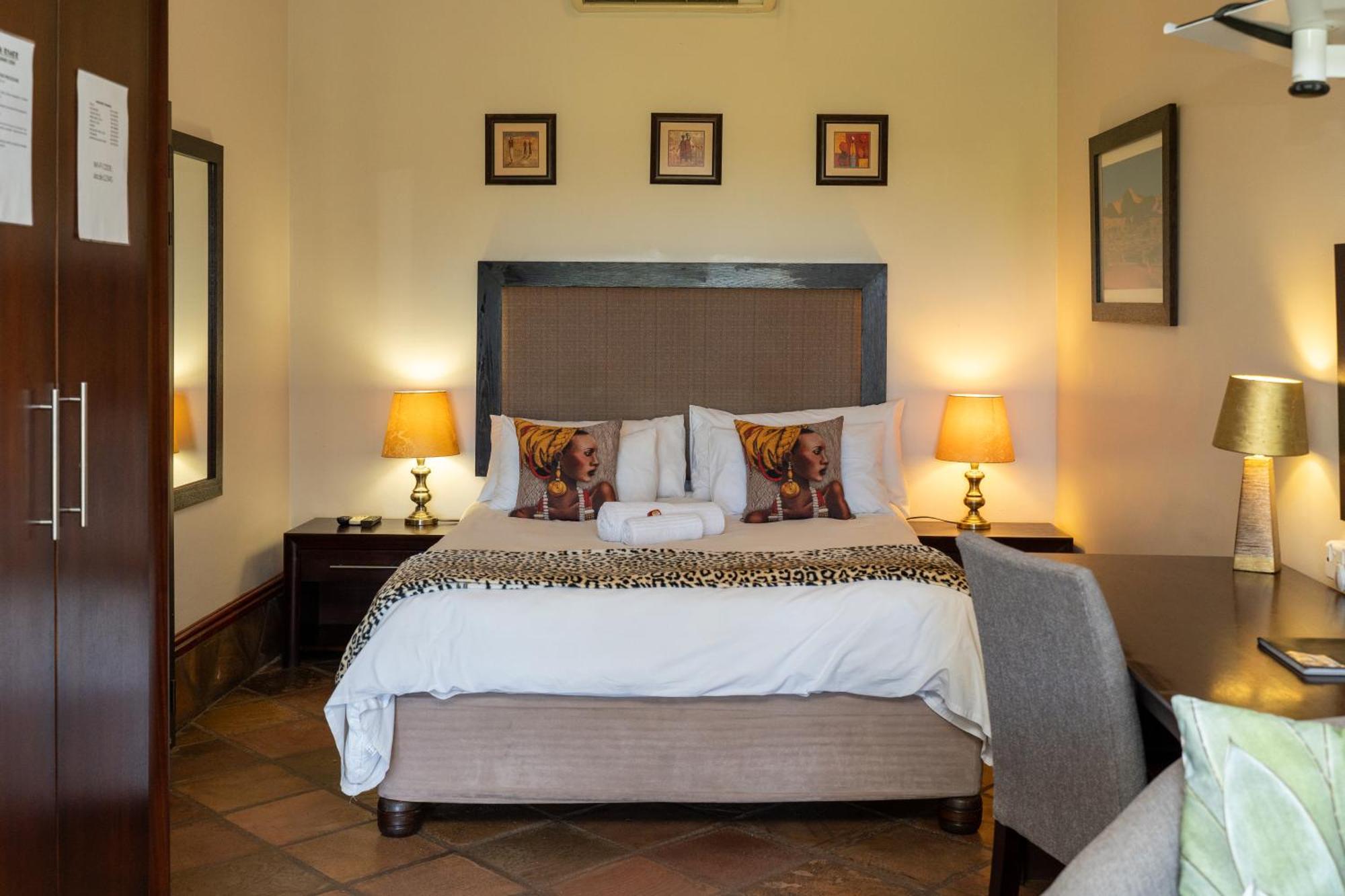 Sunriver Kalahari Lodge Riverside Stay In Ъпингтън Екстериор снимка